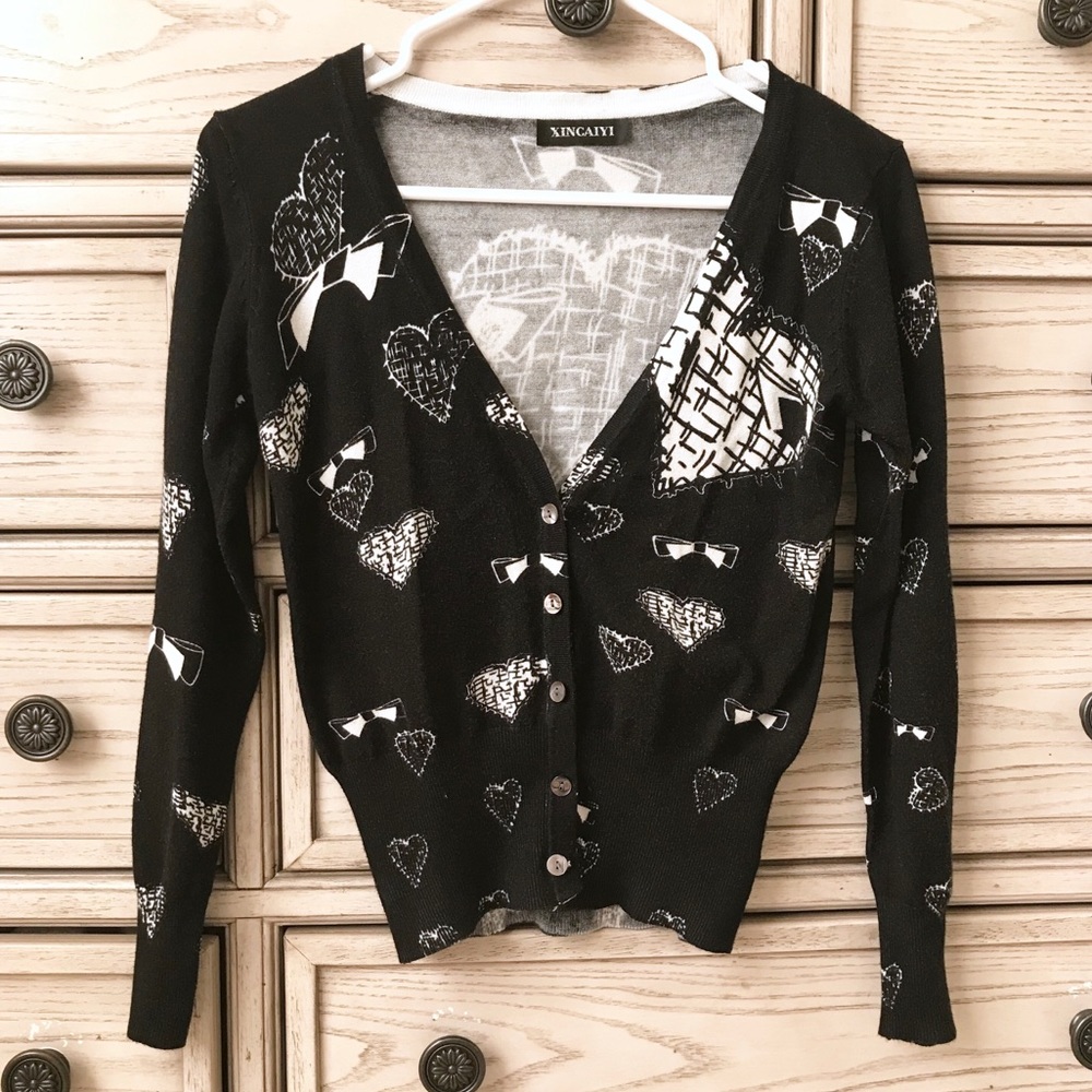 Women V-Neck button front cardigan